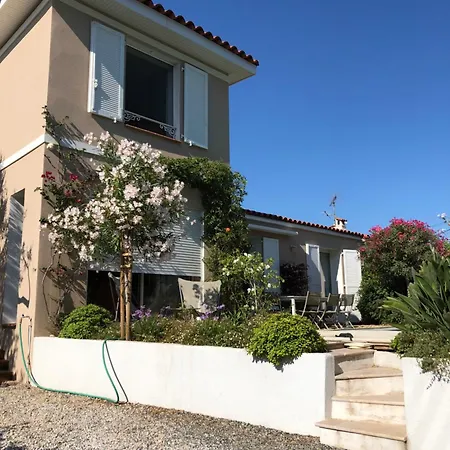 Villa De Charme Avec Piscine à Proximité Des Plages